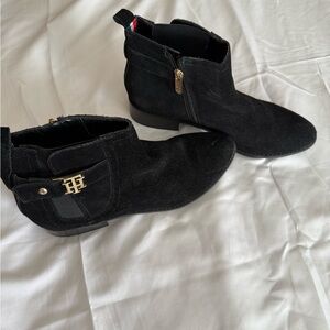 Tommy Hilfiger boots